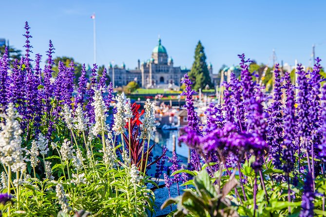 Victoria & Butchart Gardens Tour with Ferry from Vancouver - Butchart Gardens and the famous Sunken Garden