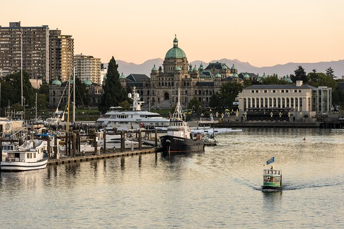 Victoria Day Trip with BC Ferries, Butchart Gardens & Downtown - Guide style, language, and group size