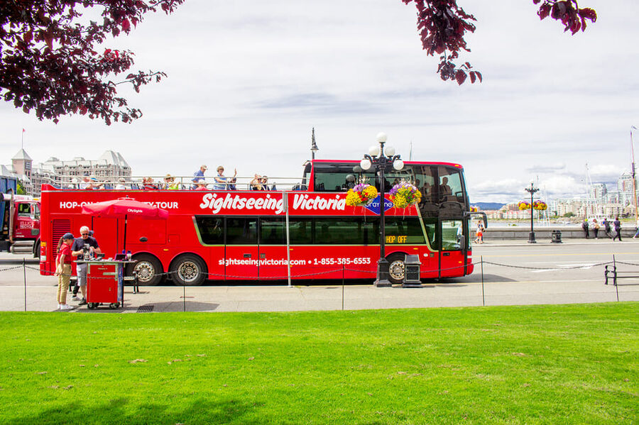 Victoria: Hop-On-Hop-Off Sightseeing Bus Tour - What the 210-minute ticket really gives you