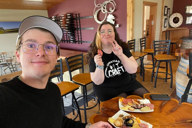 Victoria Wine Tour with Wine Tastings and Charcuterie - What the guides add to the day