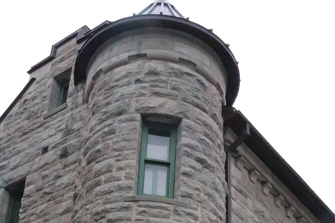 Walking tour of Old Lévis, Quebec with tasting - Rue Saint-Louis and the community side