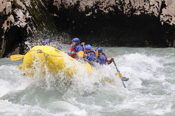 Wet and Wild Elaho Exhilarator Rafting - The safety briefing and guide team