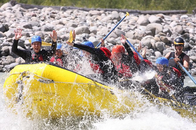 Wet and Wild Elaho Exhilarator Rafting - What the rapids feel like