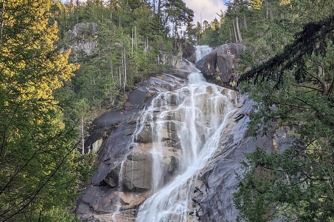 Whistler+Sea 2 Sky Gondola+Shanon Fall+GreenLake+Porteau CoveTour - Shannon Falls puts the power back into the trip