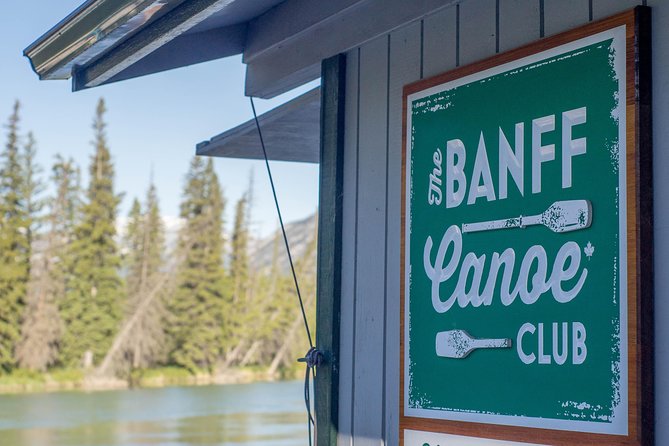 Wildlife on the Bow | Big Canoe Tour - Paddling out from the Banff Canoe Club