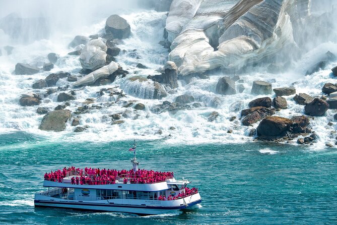 Winter Wonder Tour-A Journey Through the Tunnels Behind the Falls - Canadian Horseshoe Falls and Queen Victoria Park